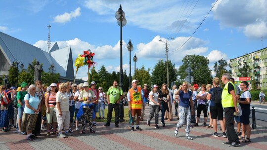 Trwa 36. piesza pielgrzymka Diecezji Płockiej na Jasną Górę. W niedzielę pątnicy odwiedzili Gostynin