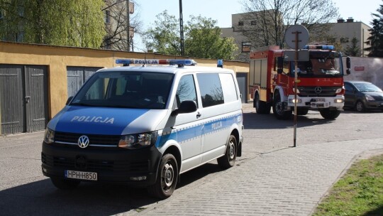 Służby wyjeżdżają do zamkniętych lokatorów