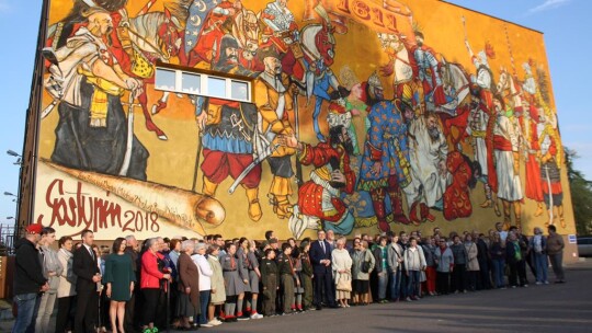 Pierwszy w Polsce mural "Hołd ruski"