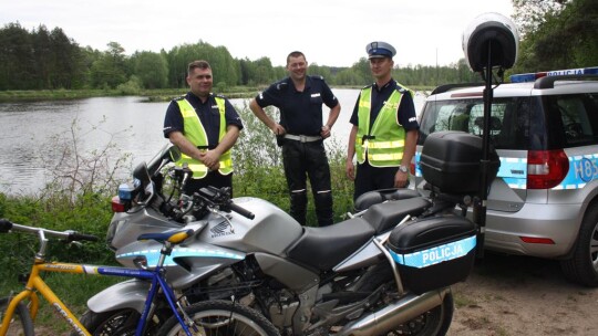 Rajd rodzinny pojechał do miejsc pamięci