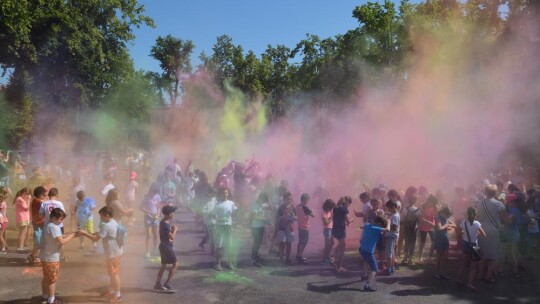 Festiwal Kolorów na Dzień Dziecka  w SP 1