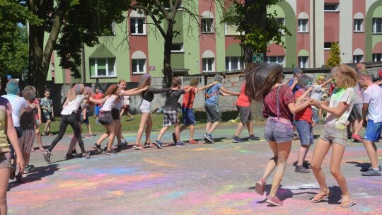 Festiwal Kolorów na Dzień Dziecka  w SP 1