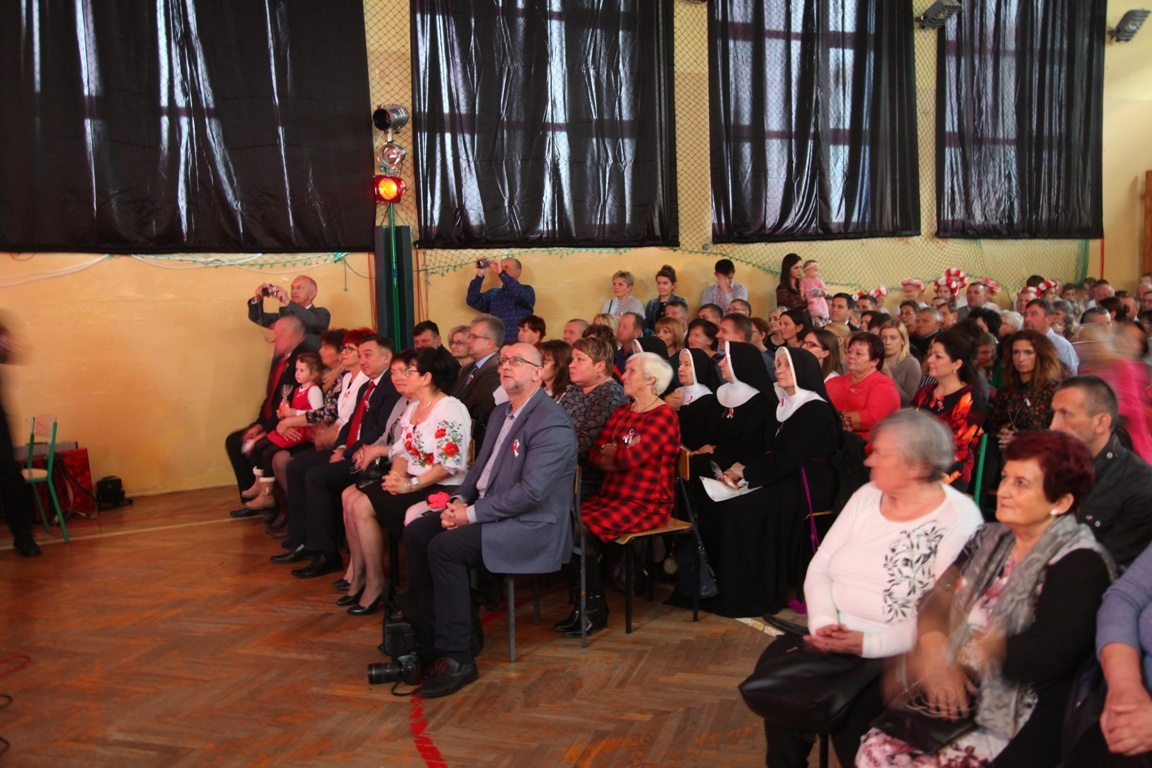 Jak Uczcić 100 Rocznicę Odzyskania Niepodległości W Szkole Uroczystości 100. Rocznicy Odzyskania Niepodległości w Szkole w Pacynie