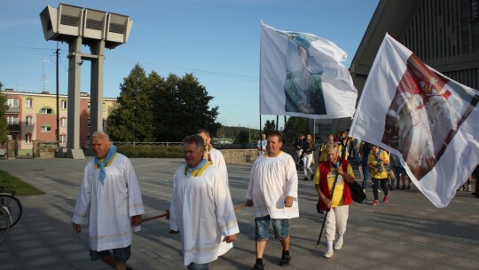 Pielgrzymi skępscy w drodze