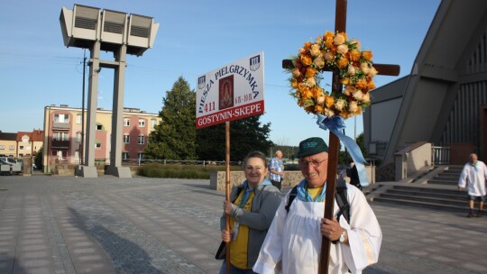 Pielgrzymi skępscy w drodze