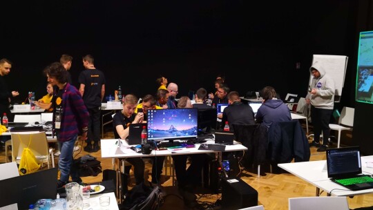 Gostyninianie wyróżnieni w Maratonie Programowania „Hackathon City Coders”