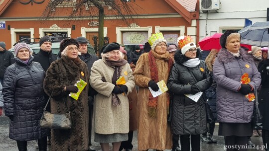 Cuda, cuda ogłaszają