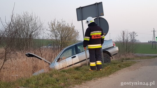 Nietrzeźwy kierowca w rowie w Józefkowie