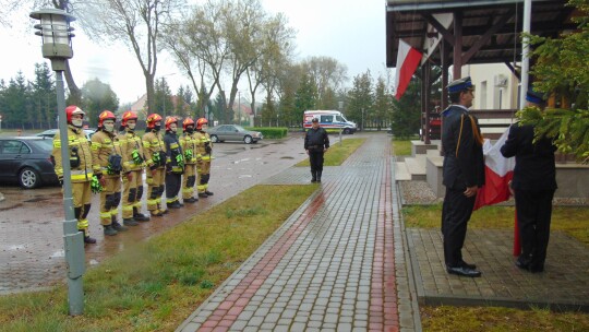 Obchody Święta Flagi RP w KP PSP Gostynin