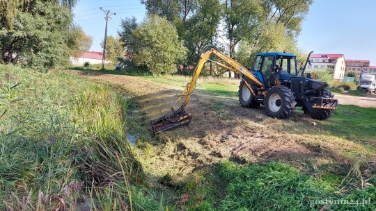 Trwają prace wokół Zalewu Piechota