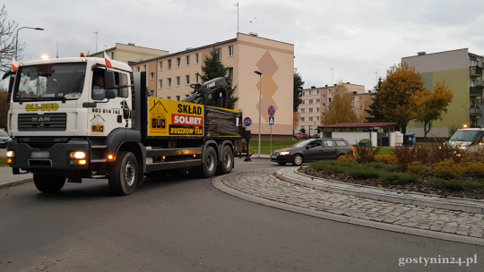 Przepraszają za utrudnienia, bo... mają rząd do obalenia. Demonstracja zmotoryzowanych