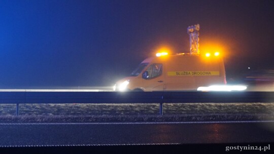 Volvo najechało na scanię na autostradzie