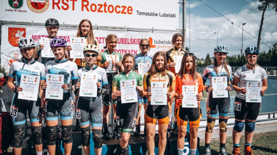 Sukcesy wrotkarzy UKS Zwoleń-Team w torowych zawodach Tomaszowa Lubelskiego