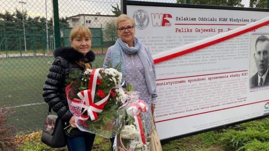 Uroczystość odsłonięcia tablic ku czci Żołnierzy Niezłomnych w Szkole Podstawowej nr 1