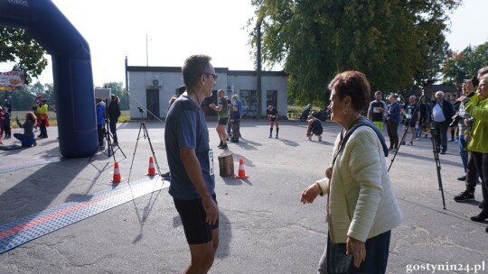 Artur Kamiński z Płocka wygrał IV Powiatowy Bieg w Szuwarach