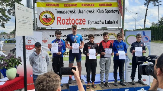 III edycja torowego Pucharu Polski w jeździe szybkiej na łyżworolkach i 21 medali UKS „ZWOLEŃ-TEAM”