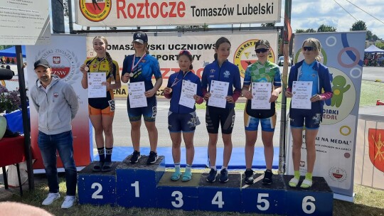 III edycja torowego Pucharu Polski w jeździe szybkiej na łyżworolkach i 21 medali UKS „ZWOLEŃ-TEAM”
