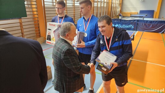 Tomasz Kowalczyk zwycięzcą Wojewódzkiego Turnieju Tenisa Stołowego Nauczycieli i Pracowników Oświaty