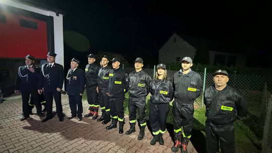 OSP Adamów ma nowy samochód