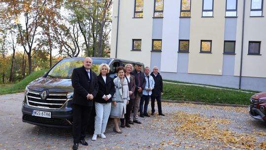 Nowe auto dla Specjalnego Ośrodka Szkolno-Wychowawczego im. Jan Pawła II w Gostyninie